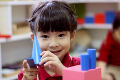 Chuẩn bị cho con vào lớp 1 phải từ lúc còn bé Chuẩn bị cho con vào lớp 1 phải từ lúc còn bé